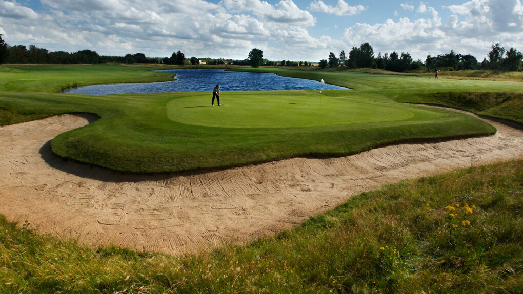 in-it-to-win-it-golf-nbsp-tournament